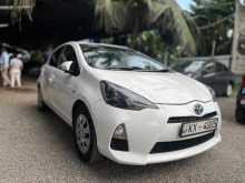 https://riyasewana.com/uploads/toyota-aqua-7164918422.jpg