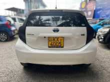 https://riyasewana.com/uploads/toyota-aqua-716491874.jpg