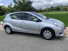 https://riyasewana.com/uploads/toyota-aqua-810271822113.jpg