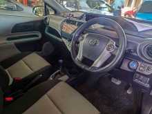 https://riyasewana.com/uploads/toyota-aqua-8121149652.jpg