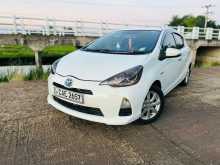 https://riyasewana.com/uploads/toyota-aqua-81700484752.jpg