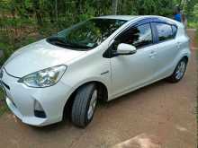 https://riyasewana.com/uploads/toyota-aqua-91415434263.jpg