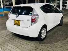 https://riyasewana.com/uploads/toyota-aqua-9926574643.jpg