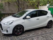 https://riyasewana.com/uploads/toyota-aqua-9942286744.jpg