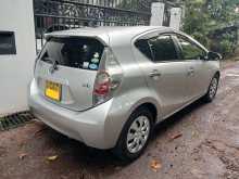 https://riyasewana.com/uploads/toyota-aqua-cat-2014-1911562612063.jpg