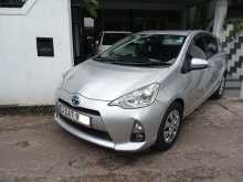 Toyota AQUA 2014 Car