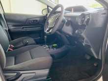 https://riyasewana.com/uploads/toyota-aqua-eagle-2018-279190412484.jpg