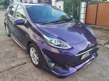 https://riyasewana.com/uploads/toyota-aqua-egale-2017-2510312012552.jpg