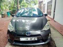 Toyota Aqua G Grade 2012 Car