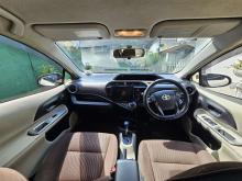 https://riyasewana.com/uploads/toyota-aqua-g-11019506444.jpg
