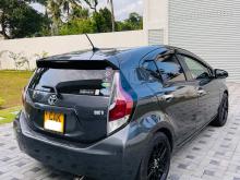 Toyota Aqua G Grade 2015 Car