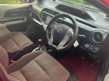 https://riyasewana.com/uploads/toyota-aqua-g-122181524572.jpg