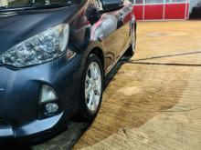 https://riyasewana.com/uploads/toyota-aqua-g-127363824741.jpg