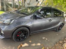 https://riyasewana.com/uploads/toyota-aqua-g-141229546484.jpg