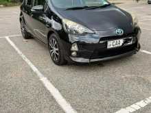 Toyota Aqua G Grade 2013 Car