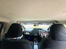 https://riyasewana.com/uploads/toyota-aqua-g-1622493117973.jpg