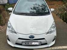 Toyota Aqua G Grade 2012 Car