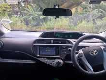 Toyota Aqua G Grade 2012 Car