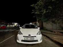 Toyota AQUA G LIMITED 2012 Car