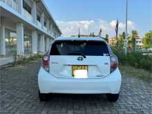 https://riyasewana.com/uploads/toyota-aqua-g-2012-1019333712032.jpg