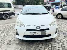 https://riyasewana.com/uploads/toyota-aqua-g-2012-1420131512224.jpg