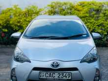 Toyota Aqua G Grade 2012 Car