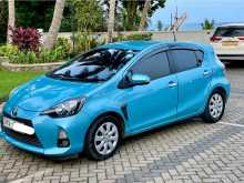 https://riyasewana.com/uploads/toyota-aqua-g-2012-19230612662.jpg