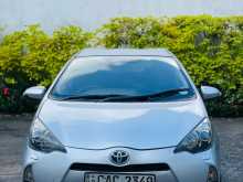 Toyota Aqua G Grade 2012 Car
