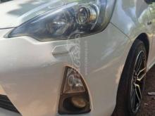 https://riyasewana.com/uploads/toyota-aqua-g-2012-51155561220210.jpg