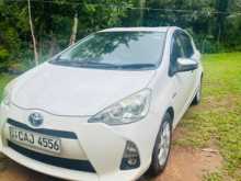 Toyota Aqua G Grade 2013 Car