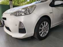 https://riyasewana.com/uploads/toyota-aqua-g-2013-118135812162.jpg
