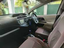 https://riyasewana.com/uploads/toyota-aqua-g-2013-118135812613.jpg