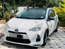 Toyota Aqua G Grade 2013 Car