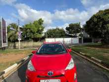 Toyota Aqua G Grade 2013 Car