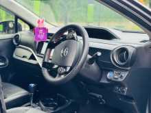 https://riyasewana.com/uploads/toyota-aqua-g-2013-168294912273.jpg