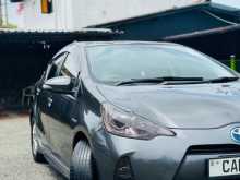 https://riyasewana.com/uploads/toyota-aqua-g-2013-168294912602.jpg