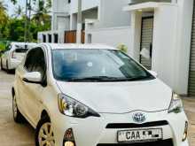 Toyota Aqua G Limited 2013 Car