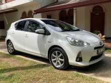 Toyota Aqua G Grade 2013 Car