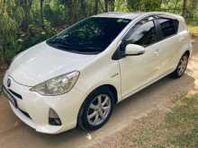 https://riyasewana.com/uploads/toyota-aqua-g-2013-1915054112872.jpg