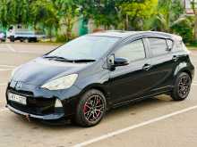 Toyota Aqua G Grade 2013 Car