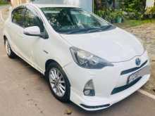 https://riyasewana.com/uploads/toyota-aqua-g-2013-89511012474.jpg
