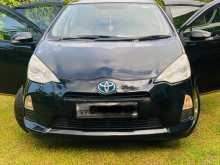 Toyota Aqua G Grade Black 2014 Car
