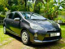Toyota Aqua G 2014 Car