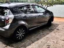 https://riyasewana.com/uploads/toyota-aqua-g-2014-2610372812953.jpg