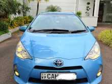 https://riyasewana.com/uploads/toyota-aqua-g-2014-2718520612822.jpg