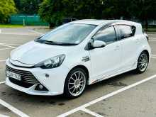 https://riyasewana.com/uploads/toyota-aqua-g-2014-2819220612482.jpg