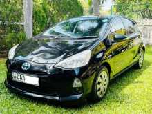 https://riyasewana.com/uploads/toyota-aqua-g-2014-47222512443.jpg