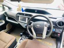 https://riyasewana.com/uploads/toyota-aqua-g-2014-517265112043.jpg