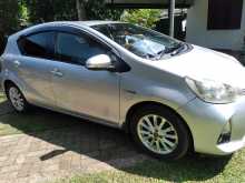https://riyasewana.com/uploads/toyota-aqua-g-2014-814265712733.jpg