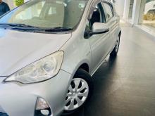 Toyota Aqua G Grade 2012 Car